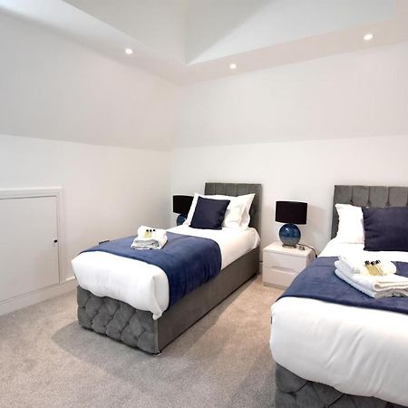 Northside Apartments Ealing Londra Exterior foto