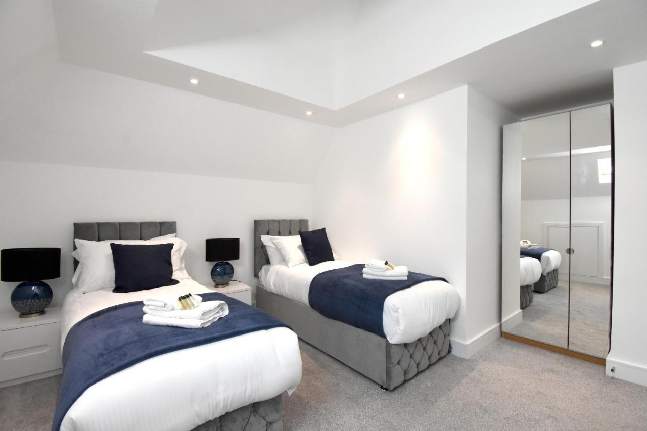 Northside Apartments Ealing Londra Exterior foto