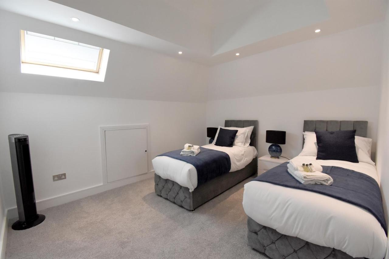 Northside Apartments Ealing Londra Exterior foto