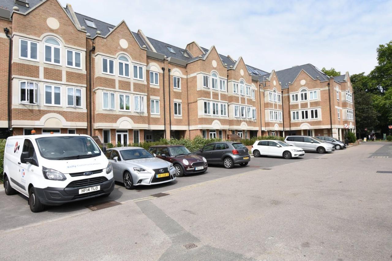 Northside Apartments Ealing Londra Exterior foto